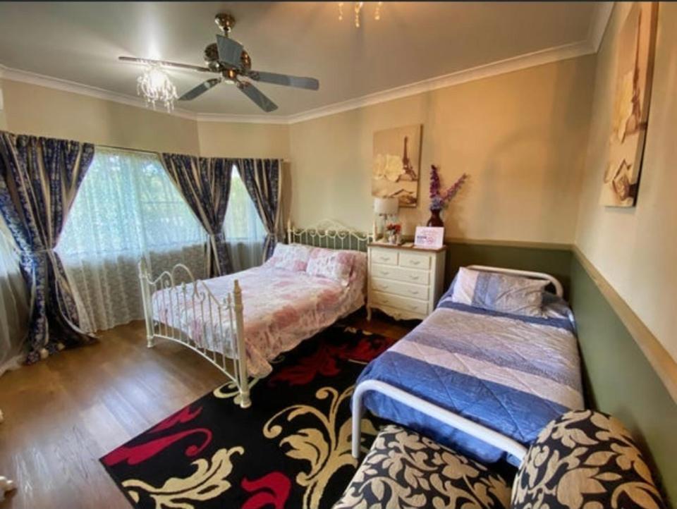 Golden Lace B&B Sarina Luaran gambar