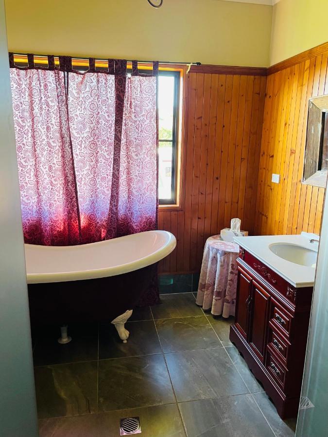 Golden Lace B&B Sarina Luaran gambar